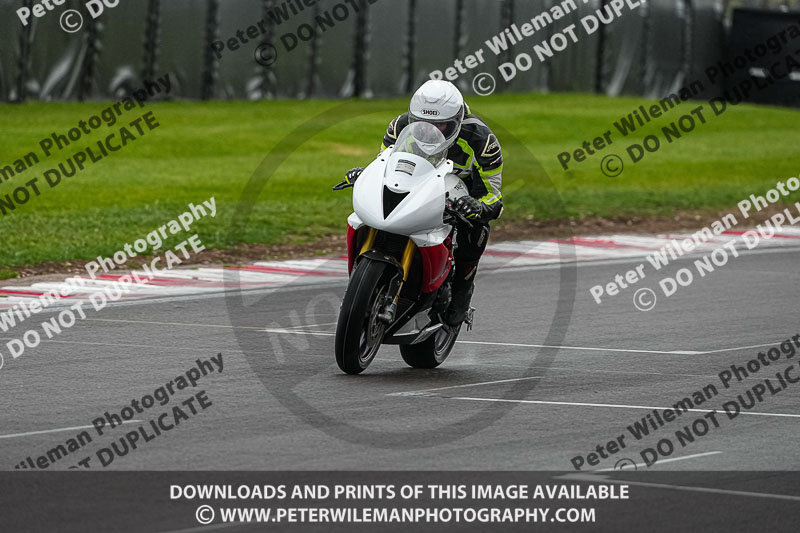 donington no limits trackday;donington park photographs;donington trackday photographs;estoril;event digital images;motorbikes;no limits;no limits trackdays;peter wileman photography;portugal;trackday;trackday digital images;trackday photos